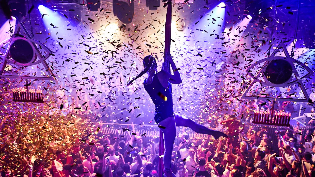 You are currently viewing 7 Top Ibiza Superclubs: A Journey into the Heart of Nightlife